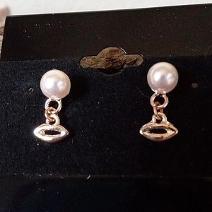 BETSEY JOHNSON Faux Pearl and Golden Lips Post Earrings.